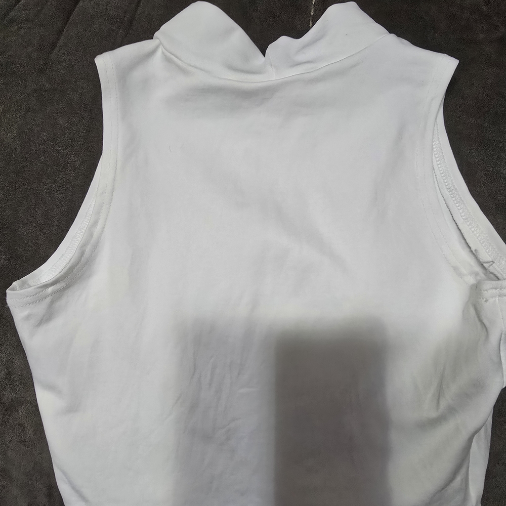 White SleevelessTop